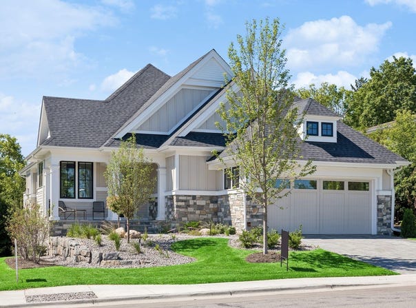 264 Wayzata Boulevard E, Wayzata, MN 55391