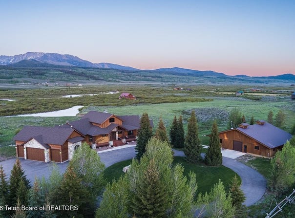 29 WHITE POINT Road, Cora, WY 82925