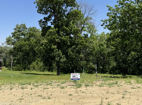 827 Academy Circle, Nevada, IA 50201