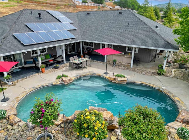 2767 Canoe St, Copperopolis, CA 95228