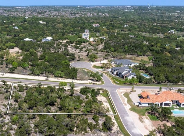 Broadwing Cv lot: 8 B, Austin, TX 78737
