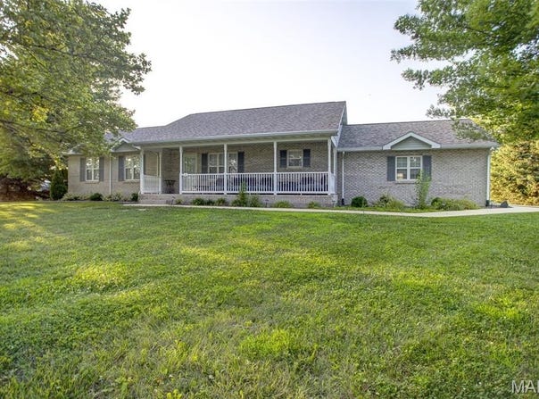 1 Heritage Trail, Moro, IL 62067