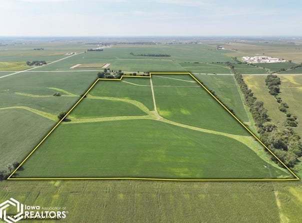 6106 Wapello Ave SE, Lone Tree, IA 52755