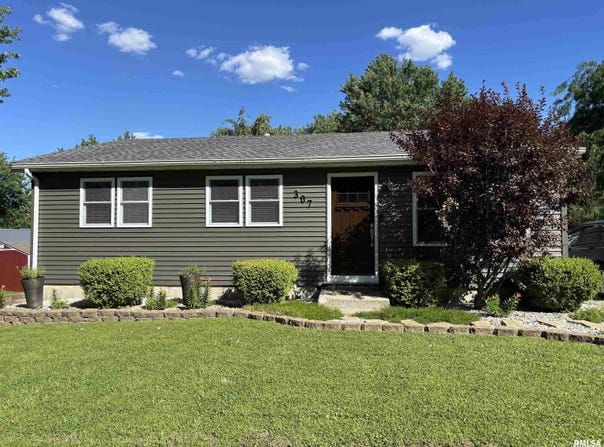 307 BITTERSWEET Street, Payson, IL 62360