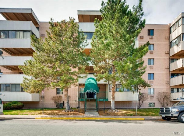 1011 S Ironton, Aurora, CO 80012