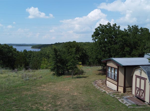 194 LAKEVIEW, Sunset, TX 76270
