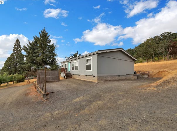 991 MAIN St, Monroe, OR 97456