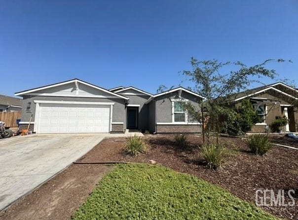 6000 Versace Avenue, Bakersfield, CA 93313