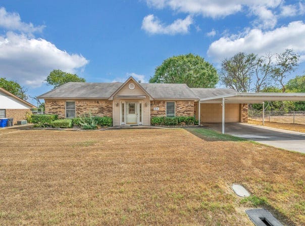 317 Williams Road, Lorena, TX 76655