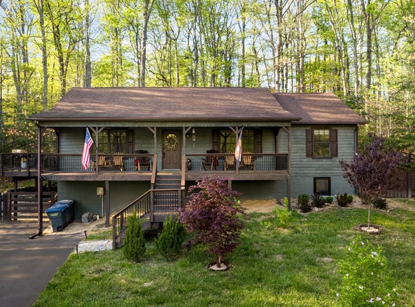 489 VAUGHT Drive, FRONT ROYAL, VA 22630