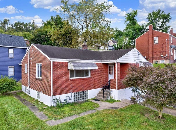 209 E Fairmont Ave, Trafford, PA 15085