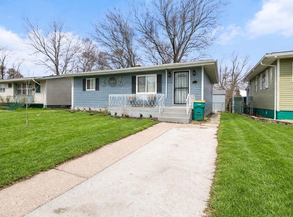 1272 E 36th Place, Gary, IN 46409