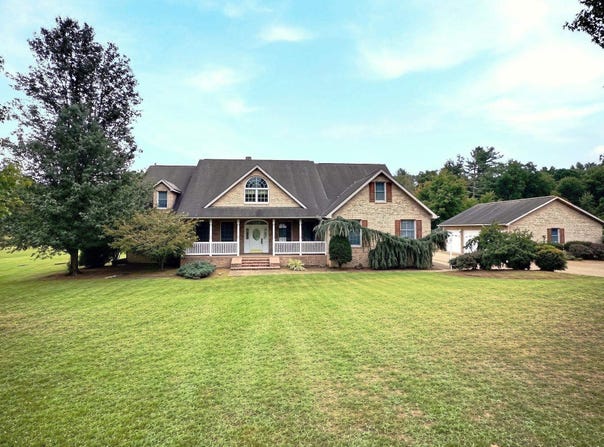8295 S EAST SIDE HWY, ELKTON, VA 22827