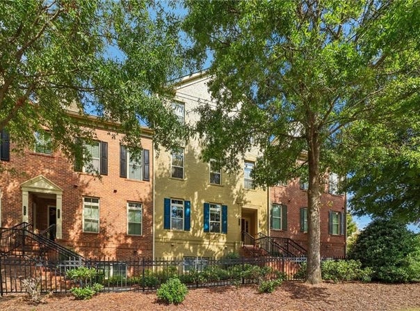 6434 Chariot Street, Sandy Springs, GA 30328