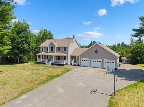 238 Ten Road, Bradley, ME 04411