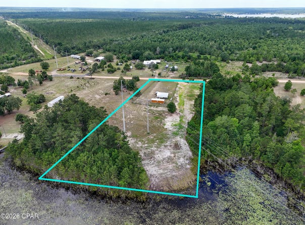 422 Mcduff Drive, Alford, FL 32420
