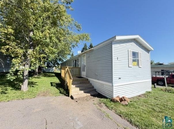 7 Juniper Ln, Duluth, MN 55810