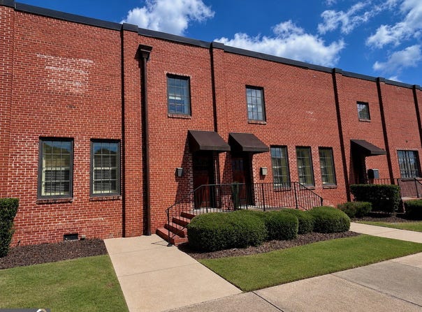 710 4th Avenue, West Point, GA 31833
