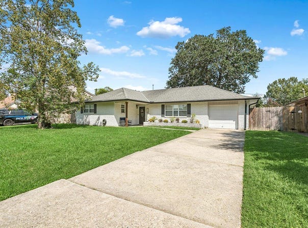 118 Matthews Dr, LA 70458