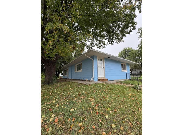 604 N Main St, Jefferson, WI 53549