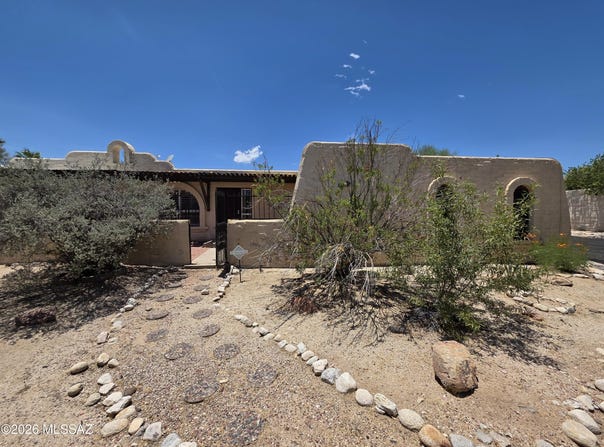 5216 N Pueblo Villas Drive, Tucson, AZ 85704