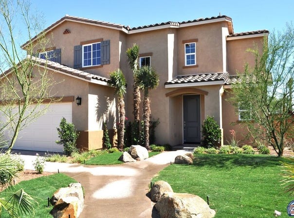 Las Cuspides St, Imperial, CA 92251
