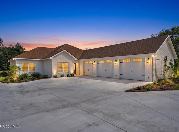 1455 Ridgewood Drive, Blackshear, GA 31516