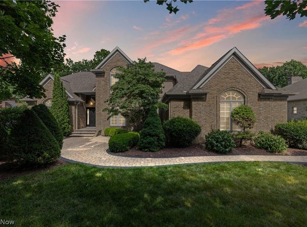4056 Glenmoor Road NW, Canton, OH 44718