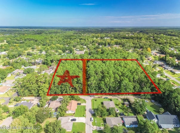 9th Street lot: 1, Long Beach, MS 39560