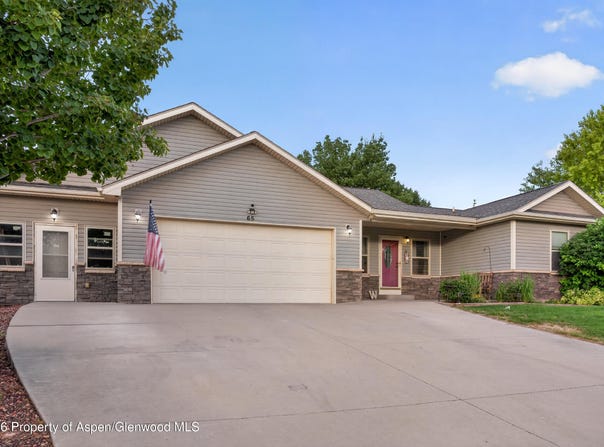 65 Pinyon Place, Parachute, CO 81635
