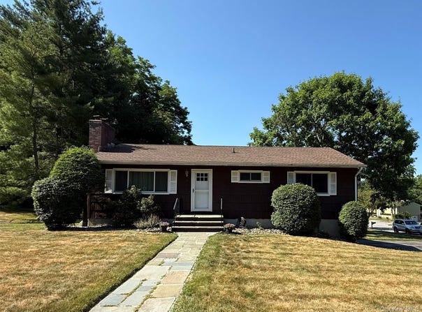 7 Richmond Road, Poughkeepsie, NY 12603