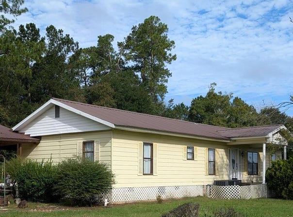 1845 Sylvester HWY, Moultrie, GA 31768