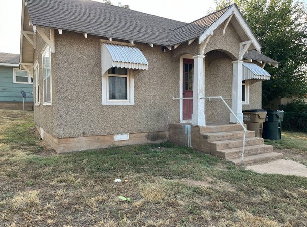 306 N Main, Medicine Lodge, KS 67104