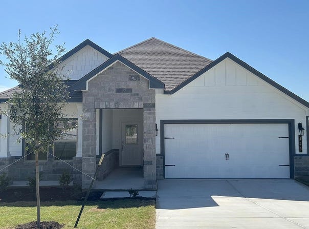 425 Creekfall Road, Burnet, TX 78611
