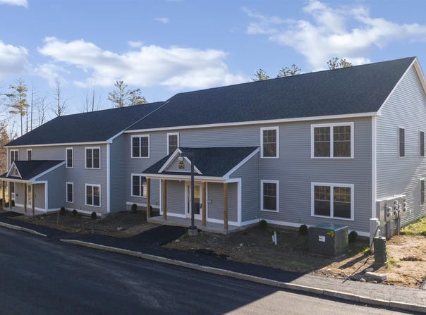10 Cape Coral Way, Rochester, NH 03867