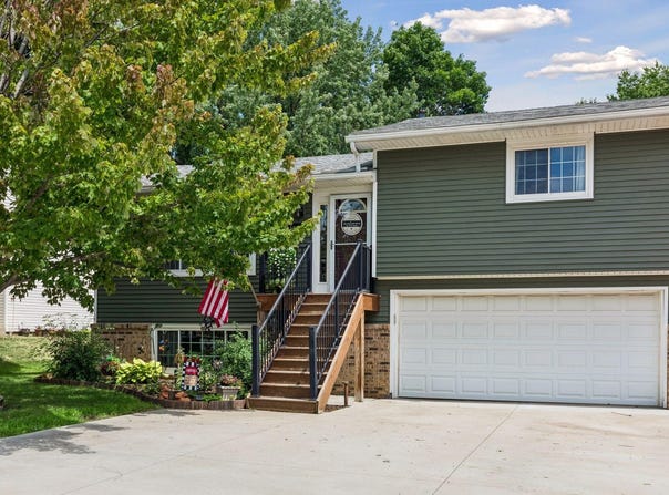 17540 Ionia Path, Lakeville, MN 55044