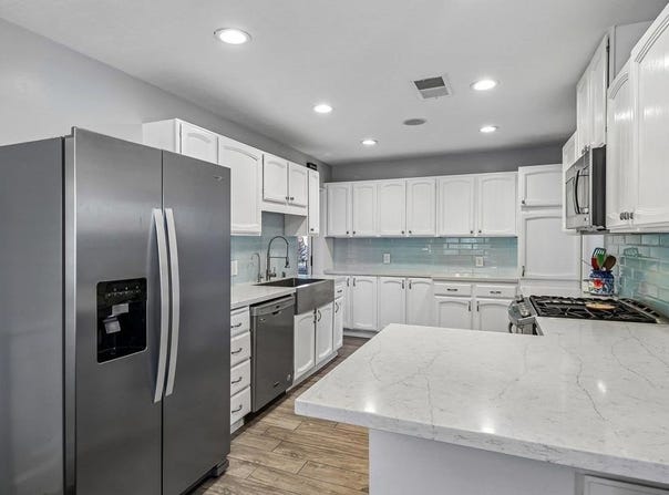 9535 Lakeview Drive, La Mesa, CA 91942
