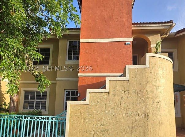 7205 NW 173rd Dr, Hialeah, FL 33015