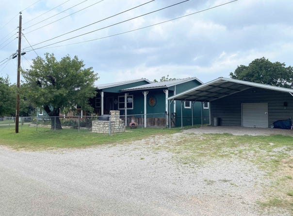 301 E Castlebriar, Granite Shoals, TX 78654