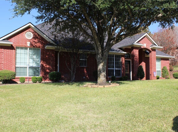 2131 Deer Run, Denison, TX 75020