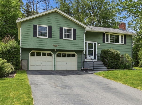33 Simon Willard Rd, Acton, MA 01720