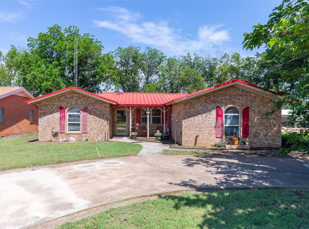 1700 N Avenue H, Haskell, TX 79521