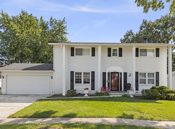 3405 Woodridge Drive, Woodridge, IL 60517