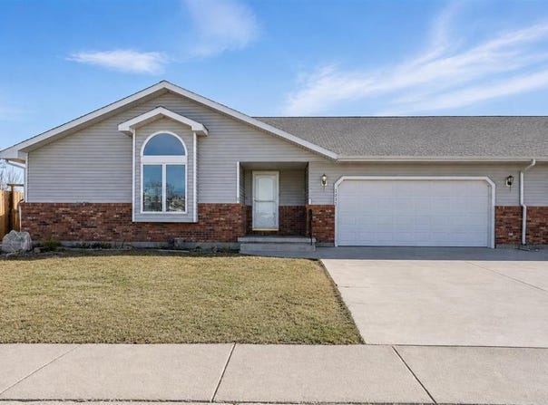 1237 Sage Brush St, Cody, WY 82414