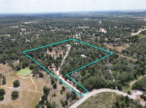 134 Elgin Woods Ln, Elgin, TX 78621
