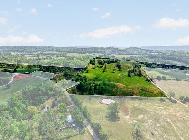 515 Jericho Rd, Quebeck, TN 38579
