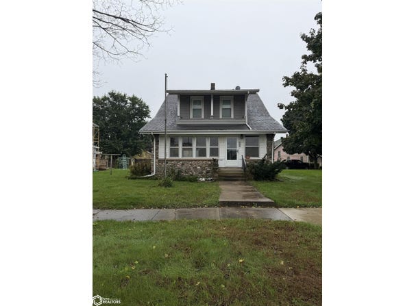 245 Foster Boulevard, Iowa Falls, IA 50126
