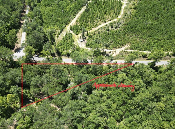 3389 Gainer Road, Chipley, FL 32428