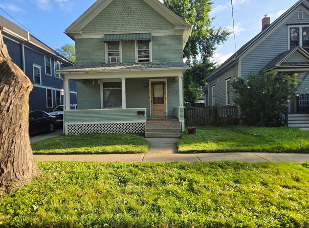 381 Spruce Street, Aurora, IL 60506