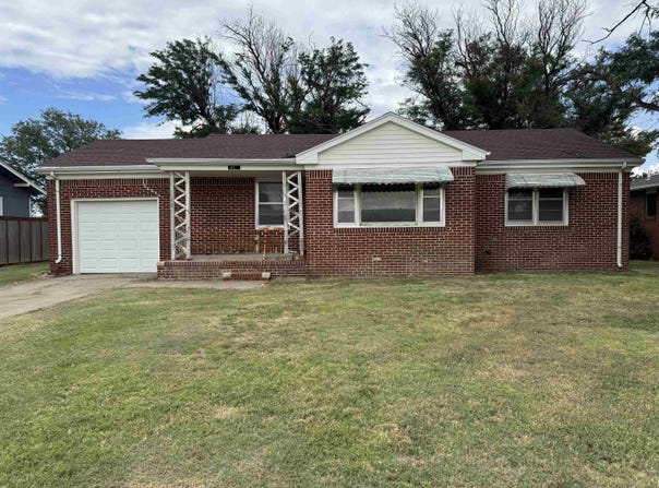 610 Clay, Jetmore, KS 67854